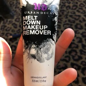 Urban decay Meltdown makeup remover